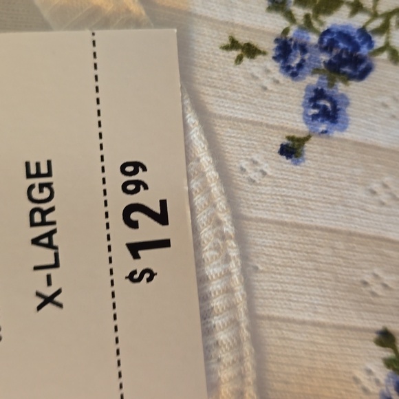 FOREVER 21 WOMENS JUNIOR SIZE WHITE FLORAL SUMMER CROP TOP SIZE XL - Picture 6 of 13